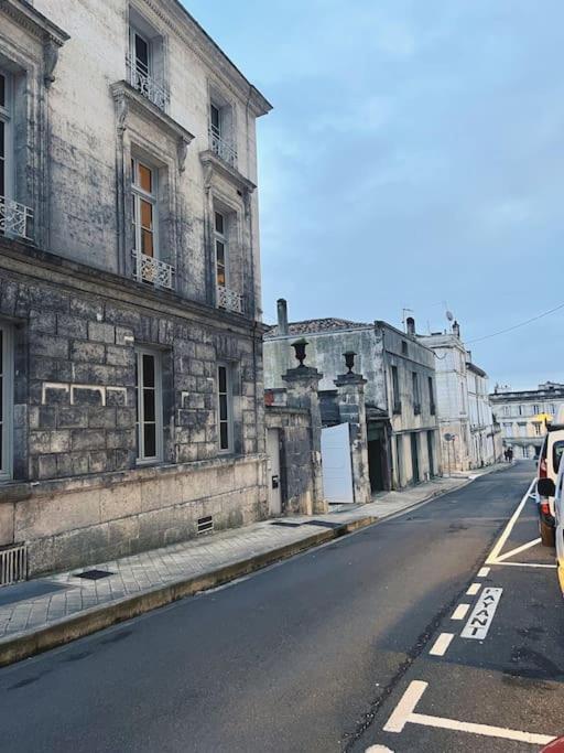 Maison + Parking Prive Au Coeur Angouleme 60M2 Luaran gambar
