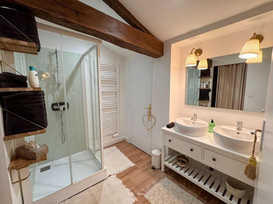 Maison + Parking Prive Au Coeur Angouleme 60M2 Luaran gambar