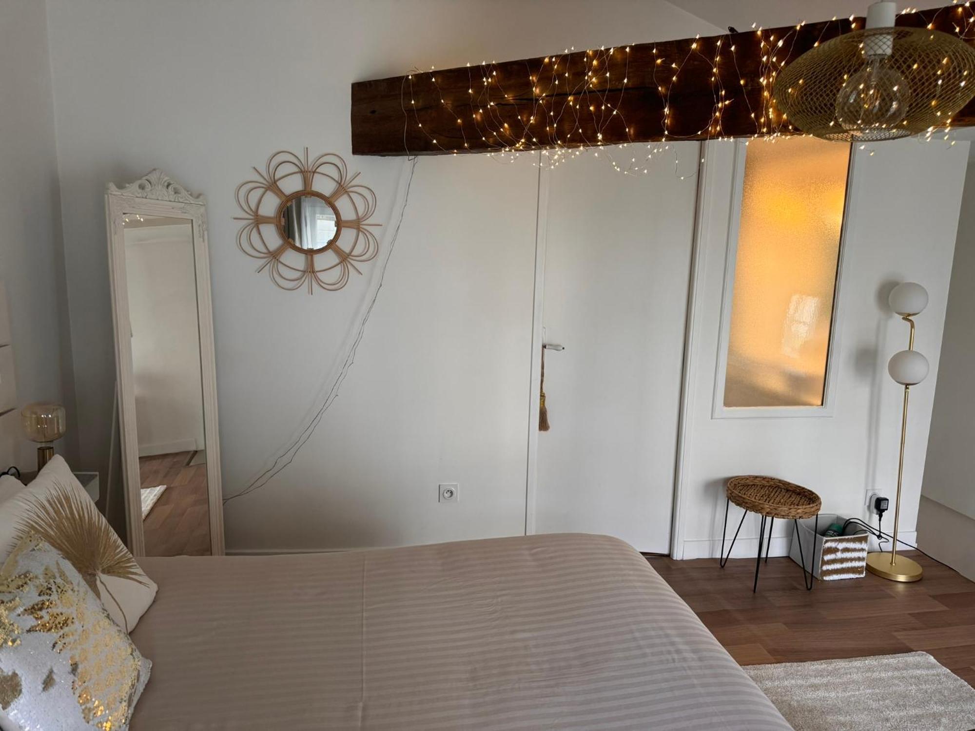 Maison + Parking Prive Au Coeur Angouleme 60M2 Luaran gambar