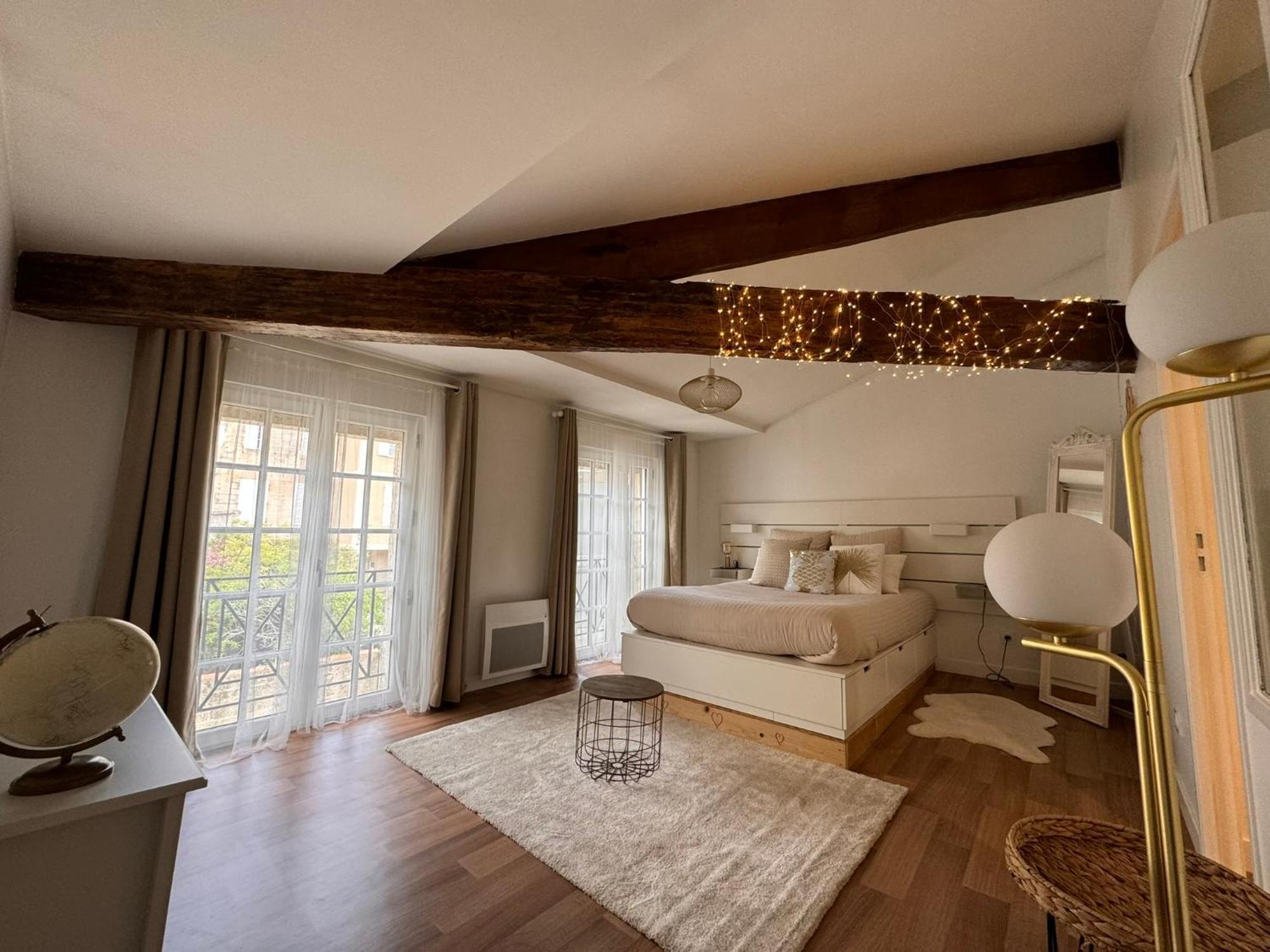 Maison + Parking Prive Au Coeur Angouleme 60M2 Luaran gambar